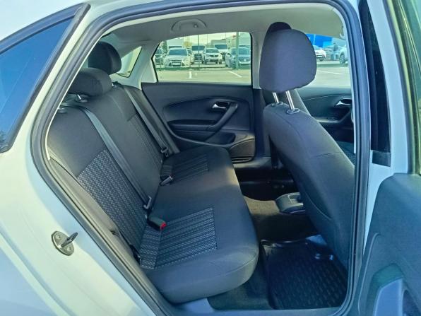 Volkswagen Polo V Рестайлинг с пробегом 2018 года, цена 1 124 995 рублей, 60965 км, седан, Автокод Объявления