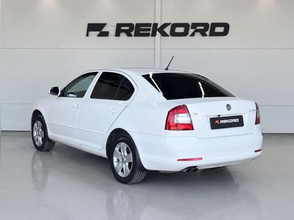 Skoda Octavia II (A5) Рестайлинг с пробегом 2012 года, цена 859 000 рублей, 168234 км, лифтбек, Автокод Объявления