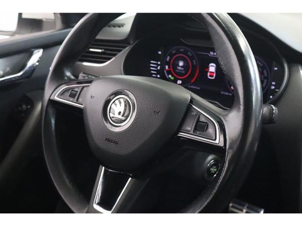 Skoda Octavia III (A7) Рестайлинг с пробегом 2020 года, цена 2 099 000 рублей, 161100 км, лифтбек, Автокод Объявления