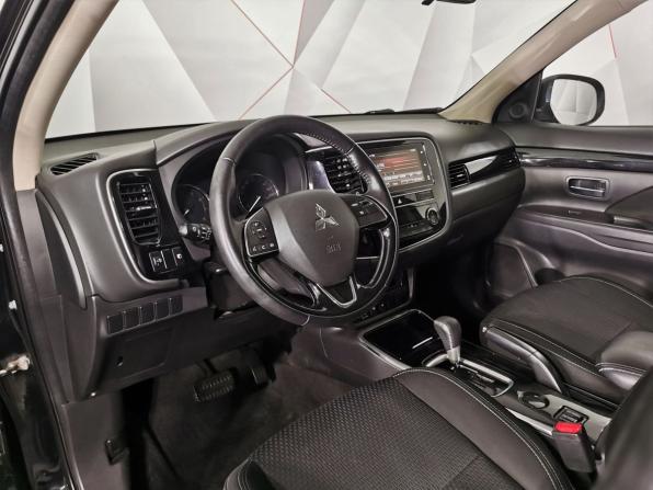 Mitsubishi Outlander III Рестайлинг 3 с пробегом 2019 года, цена 1 535 150 рублей, 129417 км, внедорожник, Автокод Объявления