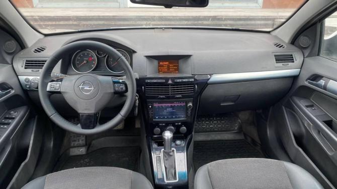 Opel Astra H Рестайлинг с пробегом 2011 года, цена 475 000 рублей, 251469 км, седан, Автокод Объявления