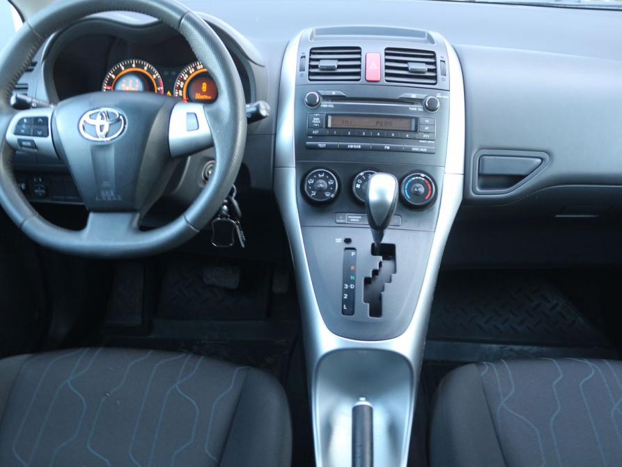 Toyota Auris I Рестайлинг Стерлитамак  - изображение 7