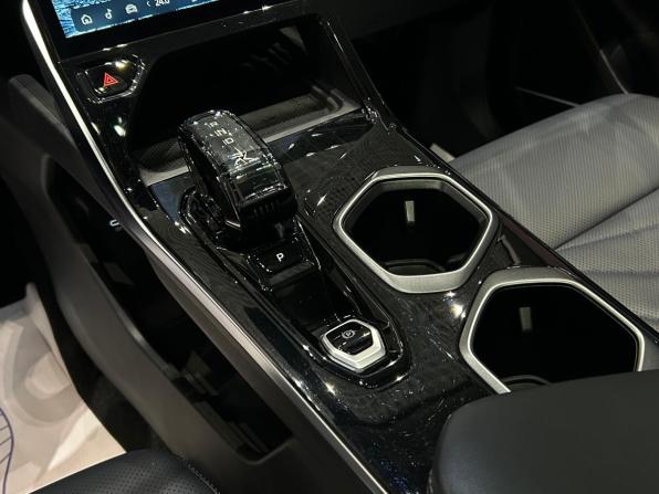 Geely Atlas II с пробегом 2024 года, цена 2 645 000 рублей, 62566 км, внедорожник, Автокод Объявления