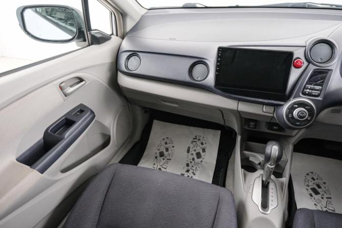 Honda Insight II с пробегом 2009 года, цена 749 000 рублей, 236000 км, хэтчбек, Автокод Объявления
