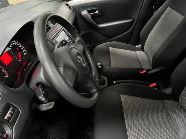 Volkswagen Polo V с пробегом 2012 года, цена 690 000 рублей, 190304 км, седан, Автокод Объявления