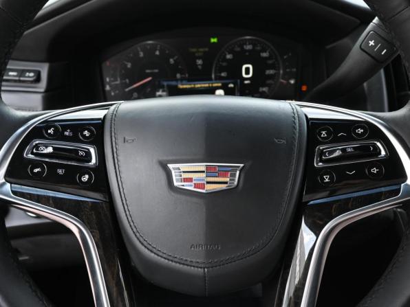 Cadillac Escalade IV с пробегом 2015 года, цена 3 950 000 рублей, 153388 км, внедорожник, Автокод Объявления