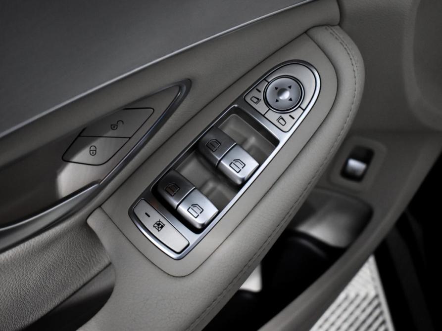 Mercedes-Benz C-Класс IV (W205) Рестайлинг Санкт-Петербург  - изображение 10