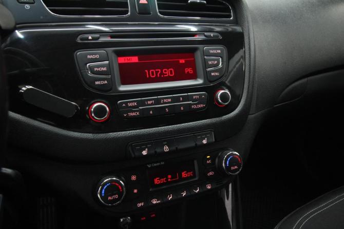Kia Ceed II с пробегом 2012 года, цена 1 050 000 рублей, 166269 км, хэтчбек, Автокод Объявления