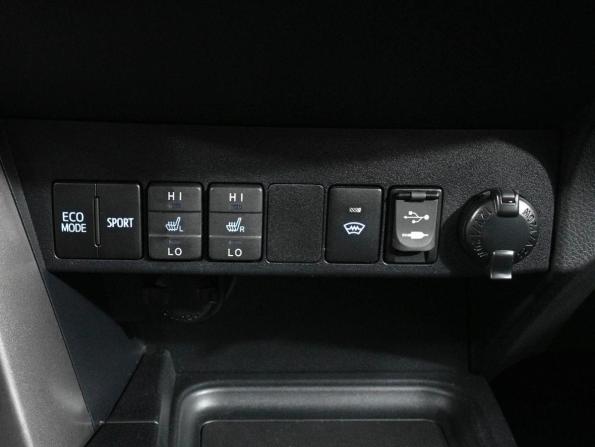 Toyota RAV4 IV (XA40) Рестайлинг с пробегом 2018 года, цена 2 478 000 рублей, 167495 км, внедорожник, Автокод Объявления