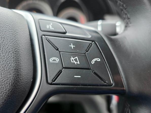 Mercedes-Benz GLK-Класс I (X204) Рестайлинг с пробегом 2012 года, цена 1 399 000 рублей, 215468 км, внедорожник, Автокод Объявления