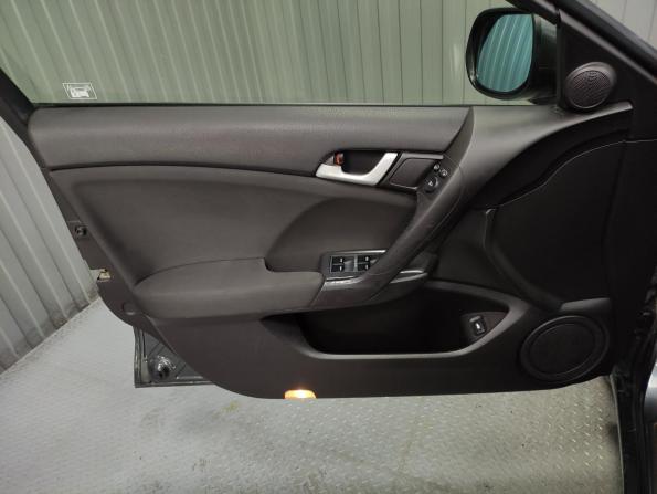 Honda Accord VIII Рестайлинг с пробегом 2012 года, цена 850 000 рублей, 237000 км, седан, Автокод Объявления