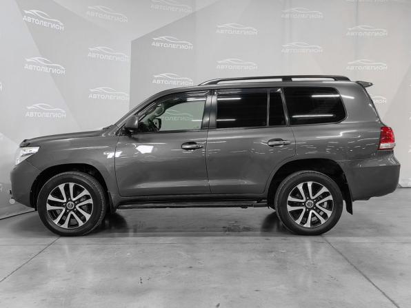 Toyota Land Cruiser 200 Series с пробегом 2010 года, цена 2 750 000 рублей, 260000 км, внедорожник, Автокод Объявления
