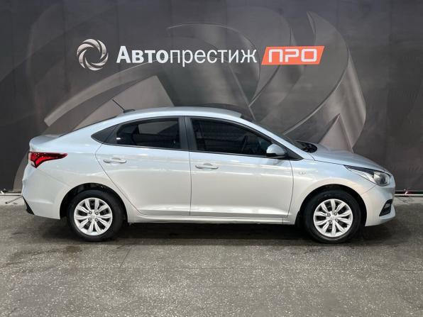 Hyundai Solaris II с пробегом 2019 года, цена 1 350 000 рублей, 70500 км, седан, Автокод Объявления