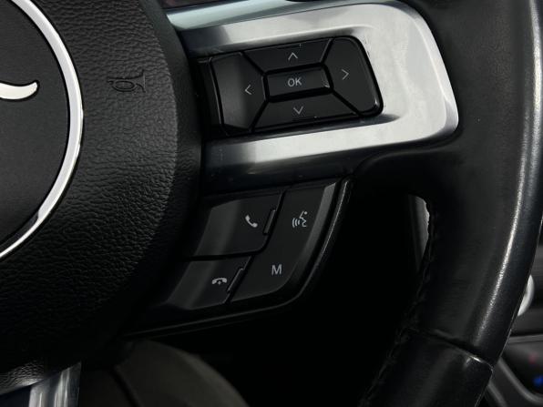Ford Mustang VI Рестайлинг с пробегом 2021 года, цена 3 060 000 рублей, 82179 км, кабриолет, Автокод Объявления