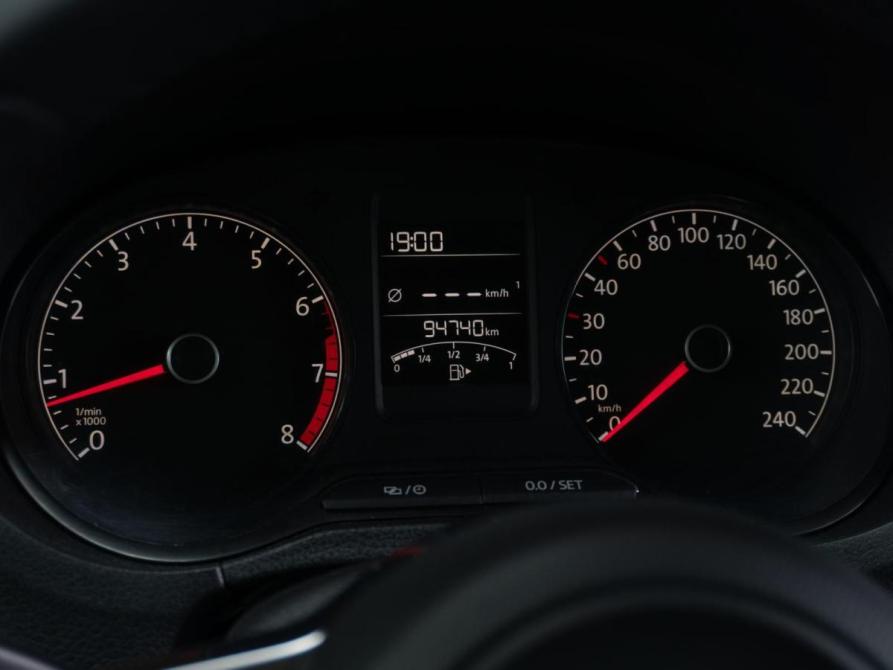 Volkswagen Polo V Рестайлинг Тюмень  - изображение 14