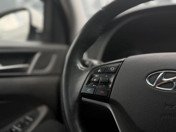 Hyundai Tucson III с пробегом 2018 года, цена 1 899 000 рублей, 176251 км, внедорожник, Автокод Объявления