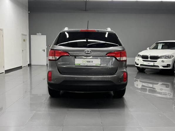 Kia Sorento II Рестайлинг с пробегом 2014 года, цена 1 525 000 рублей, 249250 км, внедорожник, Автокод Объявления