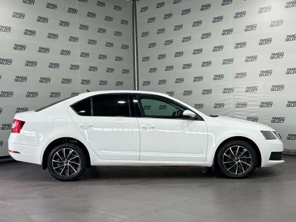 Skoda Octavia III (A7) Рестайлинг с пробегом 2017 года, цена 1 188 000 рублей, 142796 км, лифтбек, Автокод Объявления