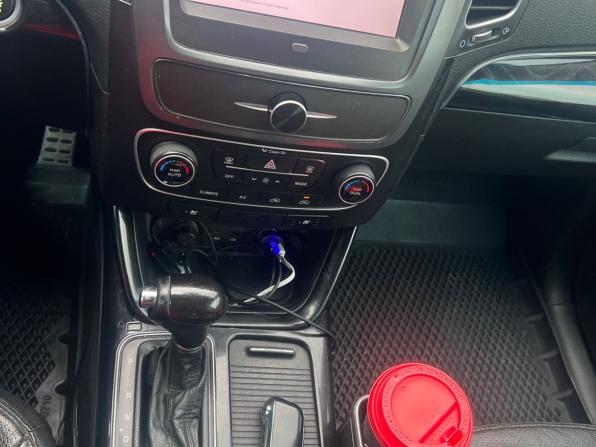 Kia Sorento II Рестайлинг с пробегом 2013 года, цена 1 620 000 рублей, 176503 км, внедорожник, Автокод Объявления