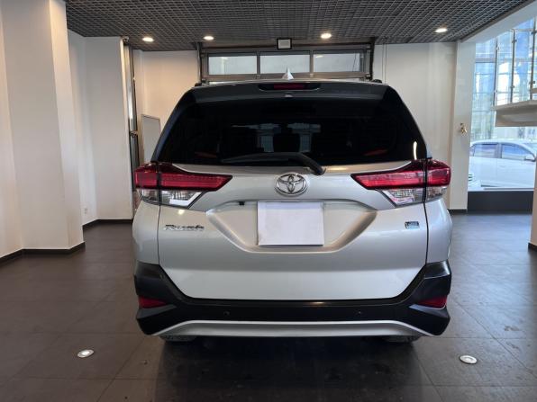 Toyota Rush II с пробегом 2022 года, цена 2 290 000 рублей, 112486 км, внедорожник, Автокод Объявления