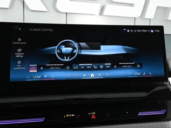 BMW 5 серии VIII (G60/G61/G68) с пробегом 2024 года, цена 7 649 000 рублей, 9460 км, седан, Автокод Объявления
