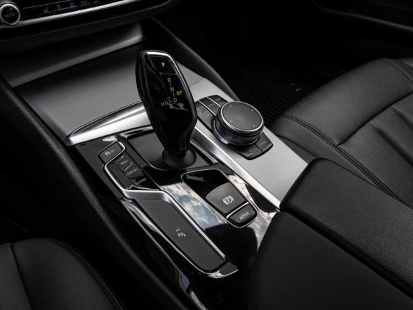 BMW 5 серии VII (G30/G31/G38) с пробегом 2017 года, цена 3 245 000 рублей, 188897 км, седан, Автокод Объявления