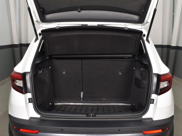 Skoda Karoq I с пробегом 2022 года, цена 2 475 995 рублей, 59586 км, внедорожник, Автокод Объявления