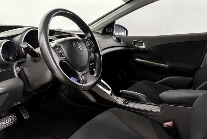 Honda Civic IX с пробегом 2012 года, цена 1 450 000 рублей, 155090 км, хэтчбек, Автокод Объявления
