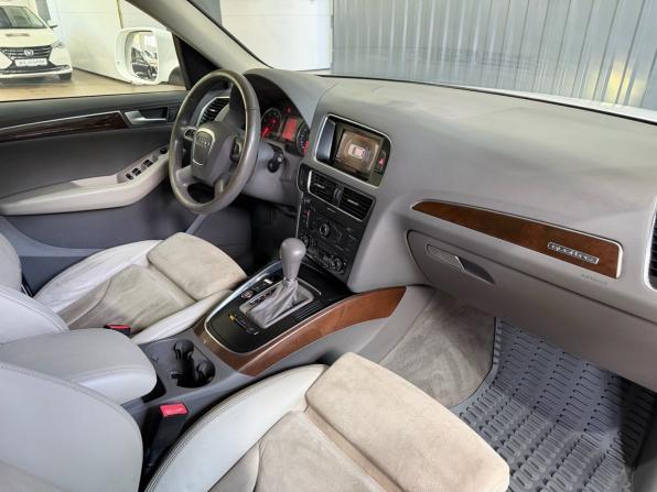 Audi Q5 I (8R) с пробегом 2009 года, цена 1 379 900 рублей, 228250 км, внедорожник, Автокод Объявления