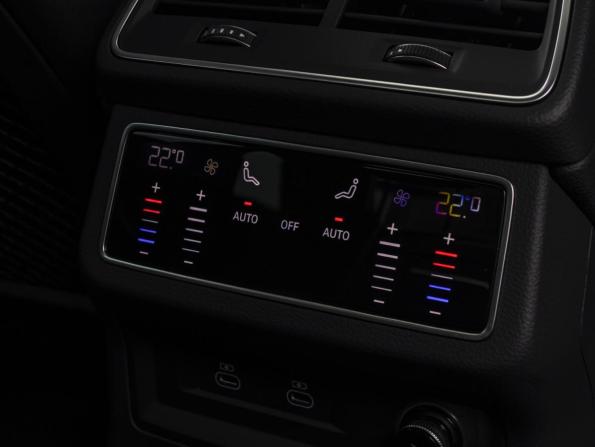 Audi A6 V (C8) Рестайлинг с пробегом 2023 года, цена 5 528 000 рублей, 17500 км, седан, Автокод Объявления