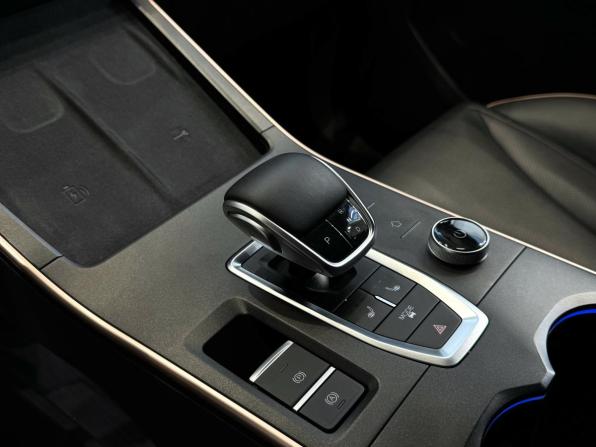 Omoda C5 I с пробегом 2023 года, цена 1 820 000 рублей, 54376 км, внедорожник, Автокод Объявления