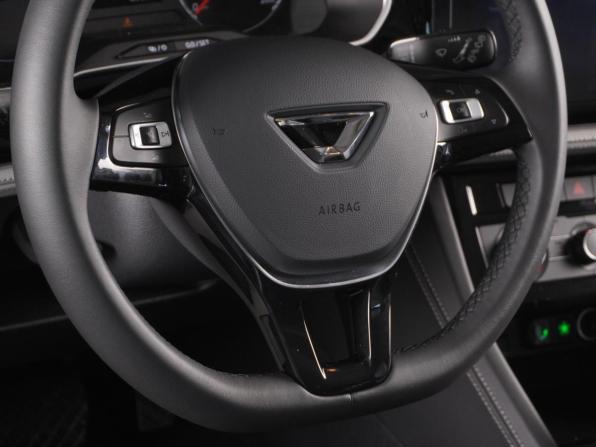 Jetta VS5 I Рестайлинг с пробегом 2023 года, цена 2 267 000 рублей, 1626 км, внедорожник, Автокод Объявления