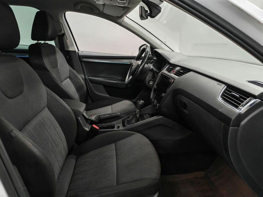 Skoda Octavia III (A7) Рестайлинг Москва  - изображение 9