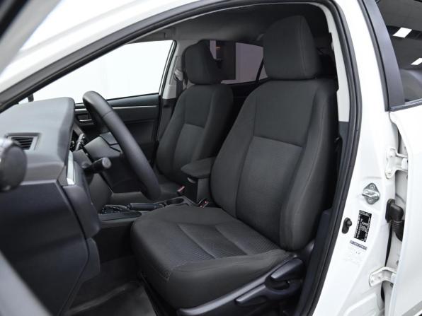 Toyota Corolla XI (E160 E170 E180) с пробегом 2013 года, цена 1 099 000 рублей, 103000 км, седан, Автокод Объявления