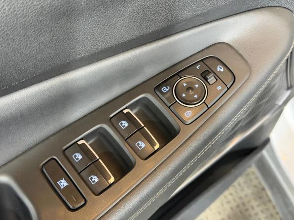 Hyundai Santa Fe IV с пробегом 2019 года, цена 2 500 000 рублей, 197431 км, внедорожник, Автокод Объявления
