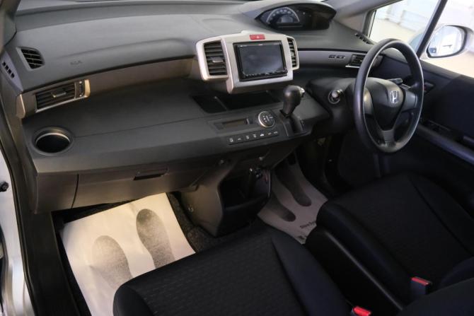 Honda Freed I с пробегом 2011 года, цена 1 199 000 рублей, 135000 км, компактвэн, Автокод Объявления