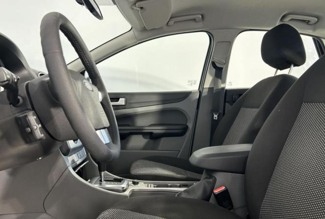 Ford Focus II Рестайлинг с пробегом 2009 года, цена 649 000 рублей, 185944 км, седан, Автокод Объявления