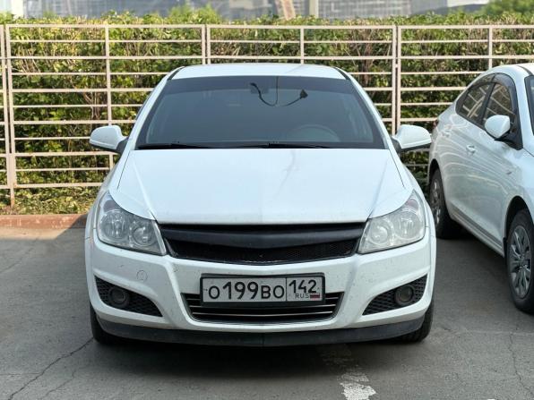 Opel Astra H Рестайлинг с пробегом 2013 года, цена 599 000 рублей, 287000 км, седан, Автокод Объявления