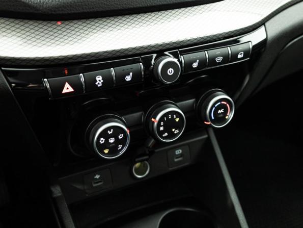 Lada (ВАЗ) Vesta I Рестайлинг (NG) с пробегом 2026 года, цена 1 599 700 рублей, 5000 км, седан, Автокод Объявления