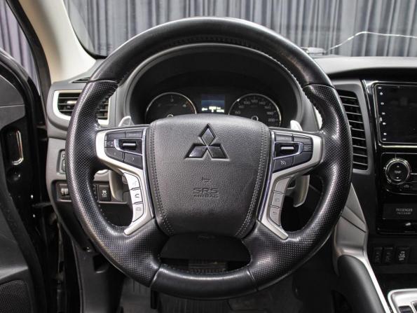 Mitsubishi Pajero Sport III с пробегом 2018 года, цена 3 098 000 рублей, 101005 км, внедорожник, Автокод Объявления