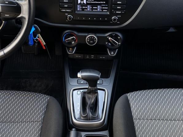 Kia Rio IV с пробегом 2020 года, цена 1 399 000 рублей, 156870 км, седан, Автокод Объявления