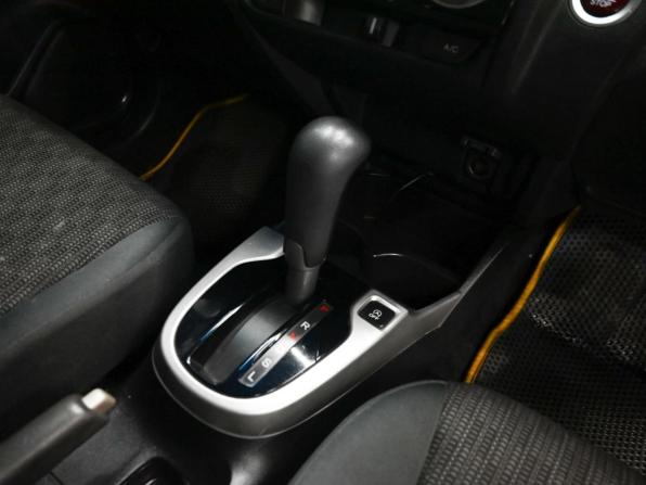 Honda Fit III с пробегом 2013 года, цена 899 000 рублей, 176262 км, хэтчбек, Автокод Объявления