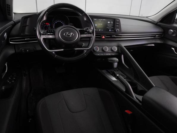 Hyundai Elantra VII (CN7) с пробегом 2022 года, цена 1 999 000 рублей, 59277 км, седан, Автокод Объявления