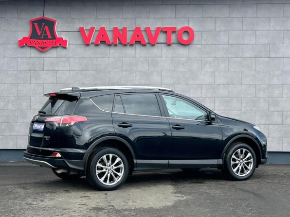 Toyota RAV4 IV (XA40) Рестайлинг с пробегом 2018 года, цена 2 590 000 рублей, 102036 км, внедорожник, Автокод Объявления