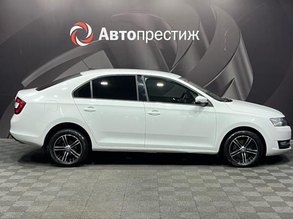 Skoda Rapid I Рестайлинг с пробегом 2019 года, цена 1 370 000 рублей, 113282 км, лифтбек, Автокод Объявления
