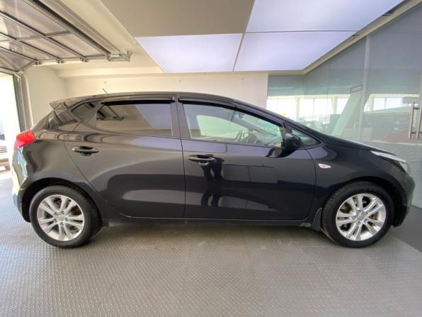 Kia Ceed II с пробегом 2014 года, цена 1 119 000 рублей, 177089 км, хэтчбек, Автокод Объявления