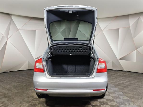 Skoda Octavia II (A5) Рестайлинг с пробегом 2011 года, цена 955 000 рублей, 100526 км, лифтбек, Автокод Объявления