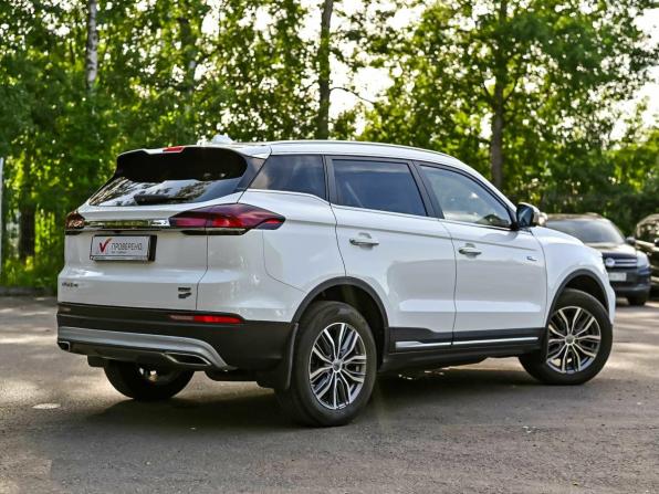 Geely Atlas Pro с пробегом 2022 года, цена 1 930 000 рублей, 51962 км, внедорожник, Автокод Объявления