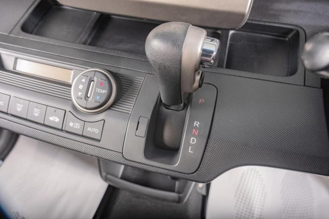 Honda Freed I Рестайлинг с пробегом 2013 года, цена 1 279 000 рублей, 96000 км, компактвэн, Автокод Объявления