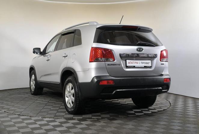 Kia Sorento II с пробегом 2009 года, цена 1 089 000 рублей, 266677 км, внедорожник, Автокод Объявления
